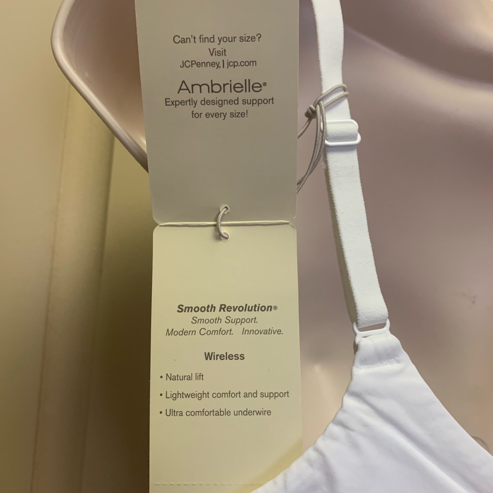 Ambrielle Smooth Revolution Wireless Bra-Optic White-36A-NWT - Picture 7 of 9